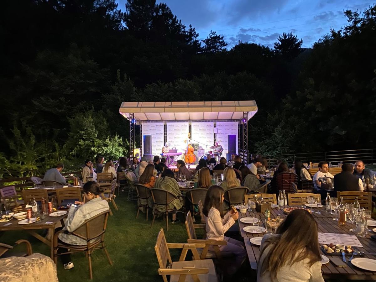 Dilijazz Hotel & Restaurant Діліжан Екстер'єр фото